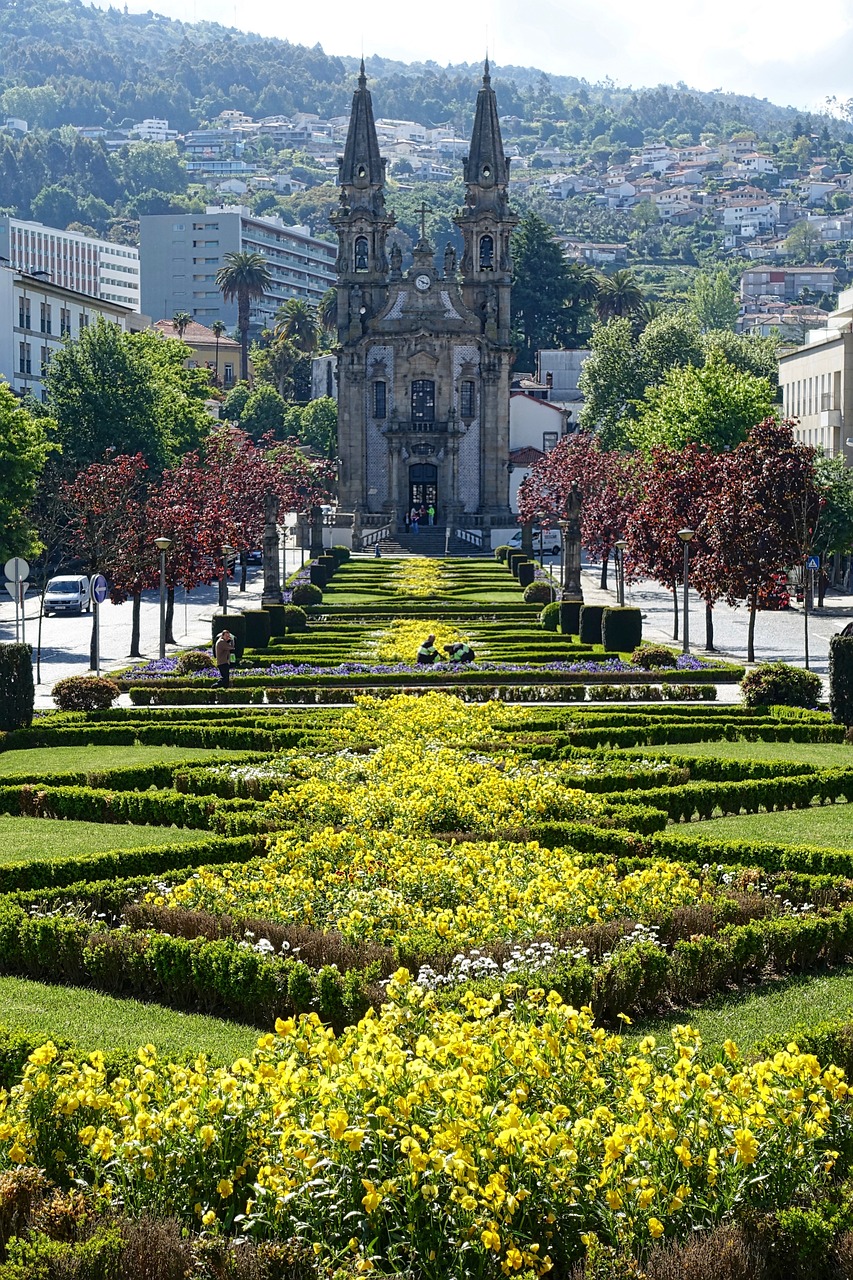 découvrez les meilleures astuces et idées de paysagisme pour transformer votre espace extérieur en un véritable havre de paix. du choix des plantes aux aménagements créatifs, trouvez l'inspiration pour embellir votre jardin et profiter d'un environnement harmonieux.