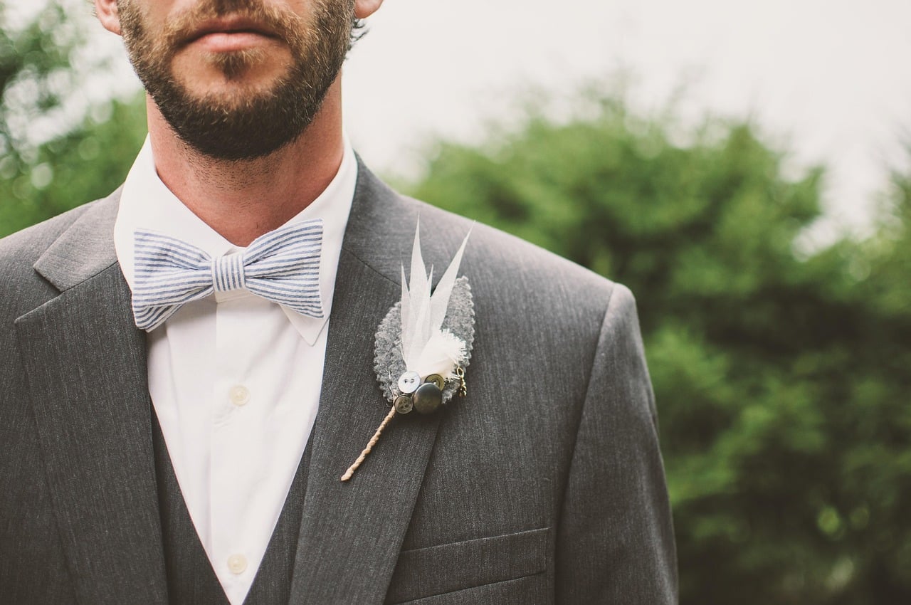 découvrez les iris à barbe, des fleurs éclatantes et majestueuses qui embellissent vos jardins avec leur variété de couleurs et de formes. apprenez comment les cultiver et les entretenir pour profiter de leur beauté tout au long de la saison.
